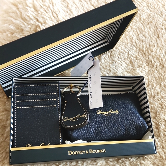 Cute NWT IOB Dooney & Bourke Midnight Blue 3 Piece Gift Set ๐๐ค๐ - Picture 14 of 16